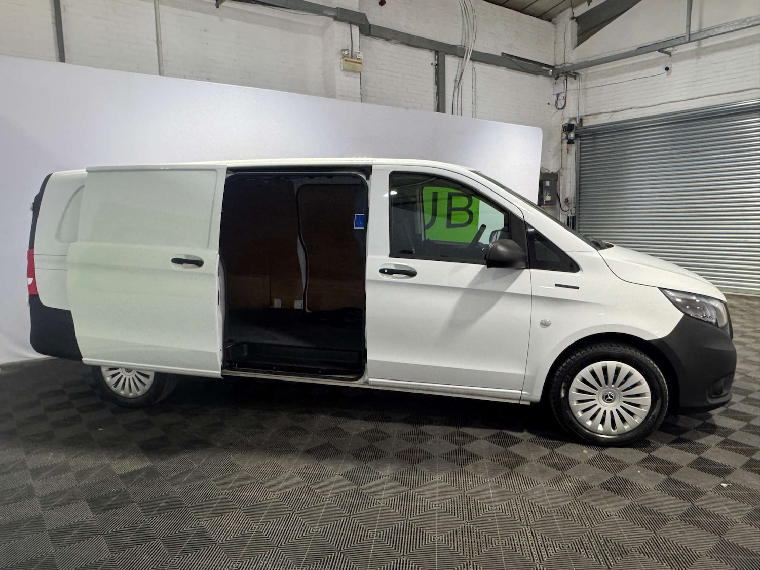 Used Mercedes-Benz Vito 2024 for sale - 77336957: Photo 7