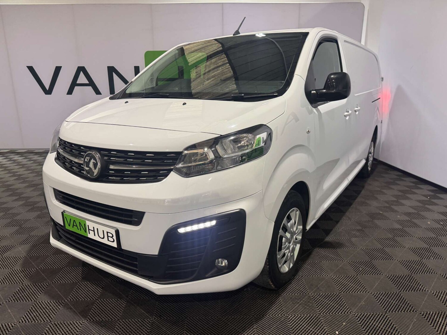 Used Vauxhall Vivaro 2022 for sale - 76601450: Photo 3