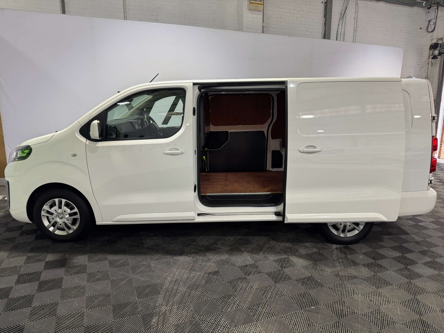 Used Vauxhall Vivaro 2020 for sale - 76320838: Photo 5
