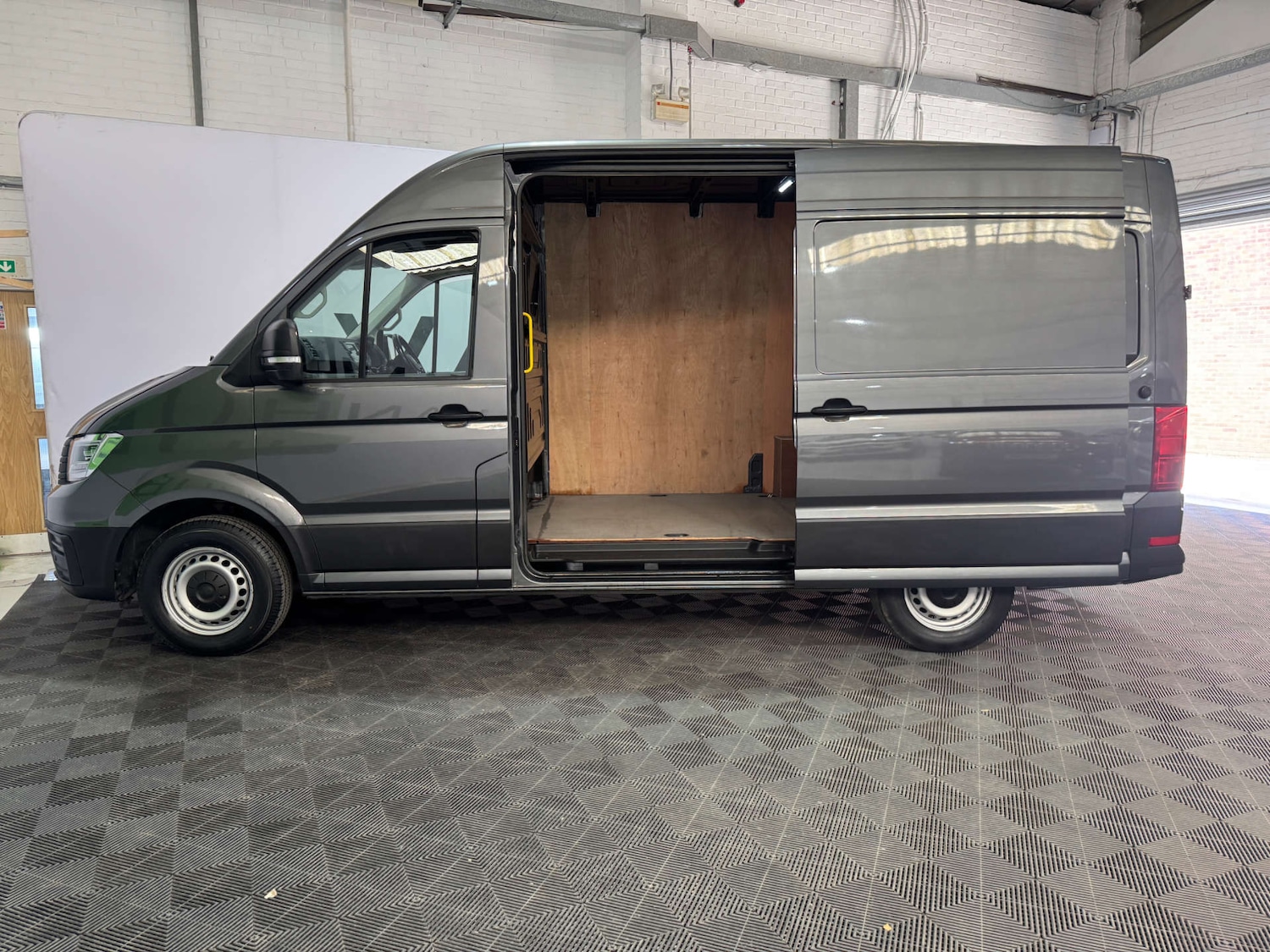 Used Volkswagen Crafter 2023 for sale - 77950430: Photo 7