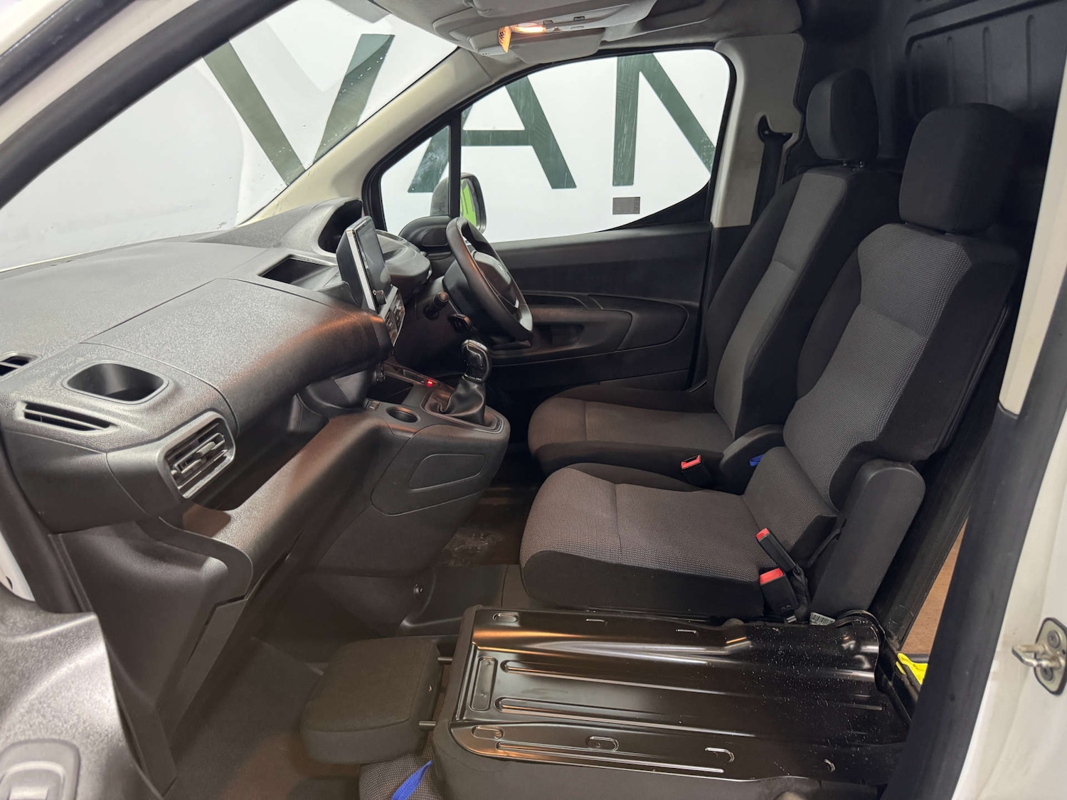 Used Peugeot Partner 2019 for sale - 76601834: Photo 23