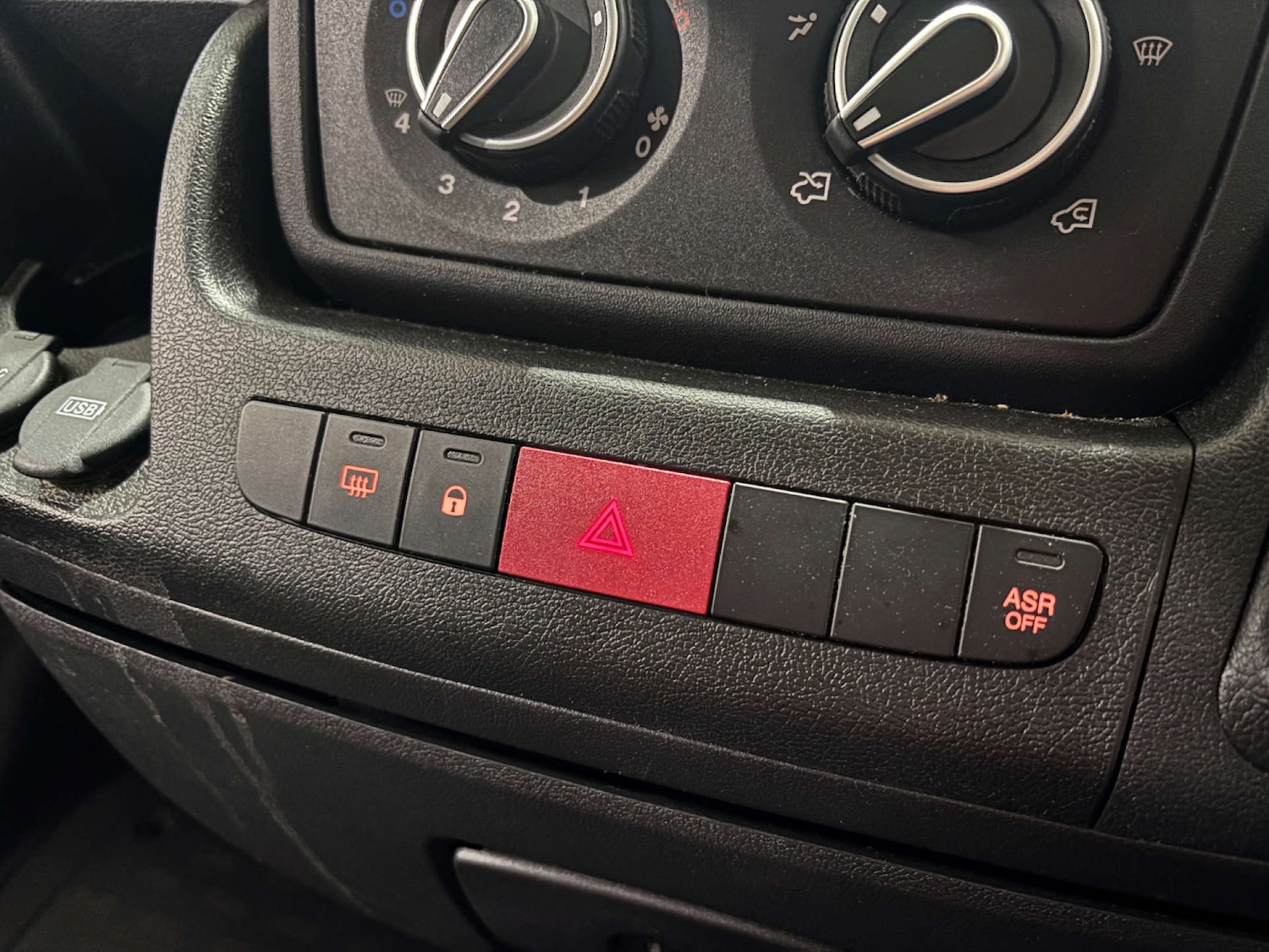 Used Vauxhall Movano 2022 for sale - 76601090: Photo 10