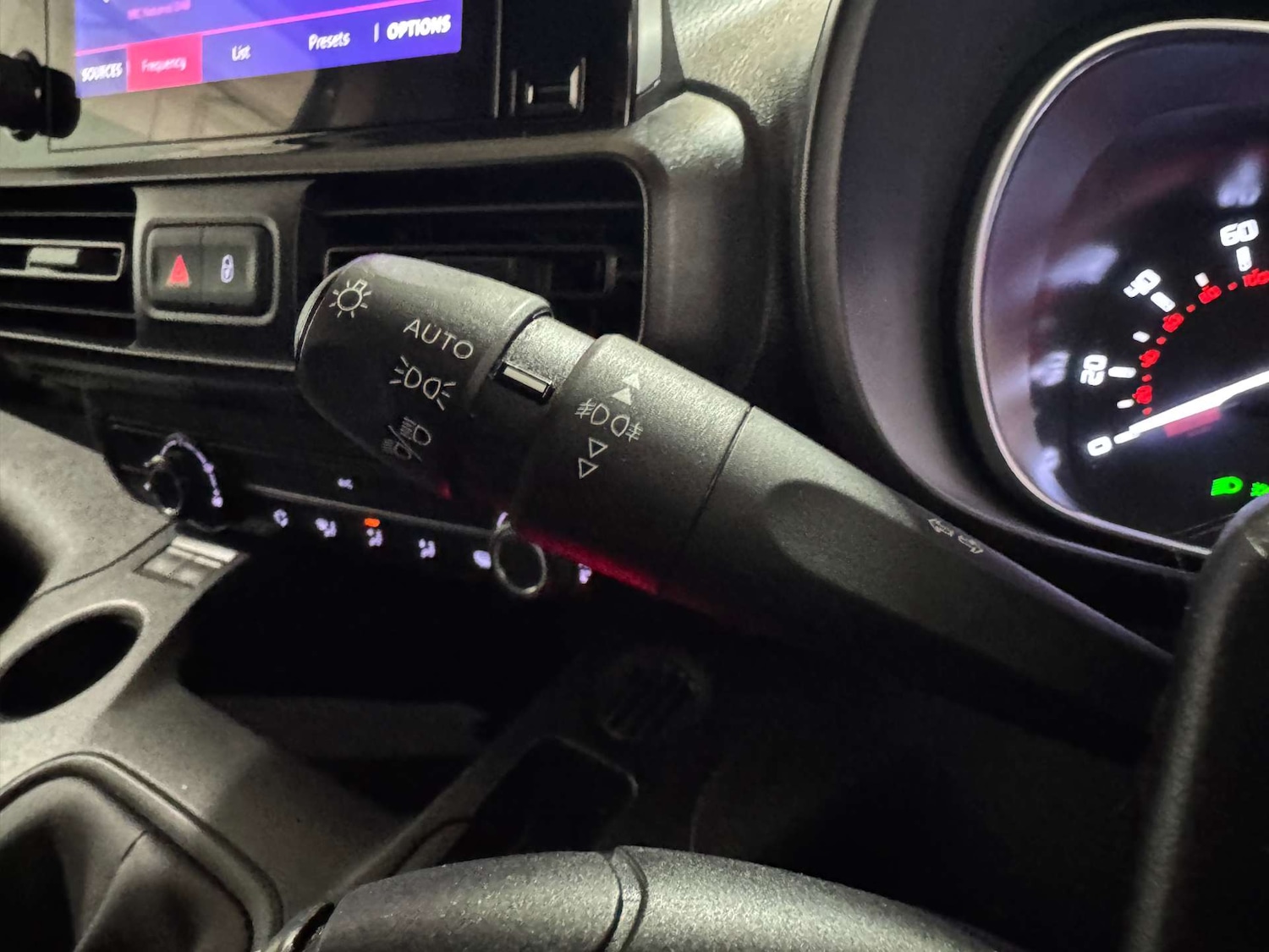 Used Citroen Berlingo 2021 for sale - 77210051: Photo 11