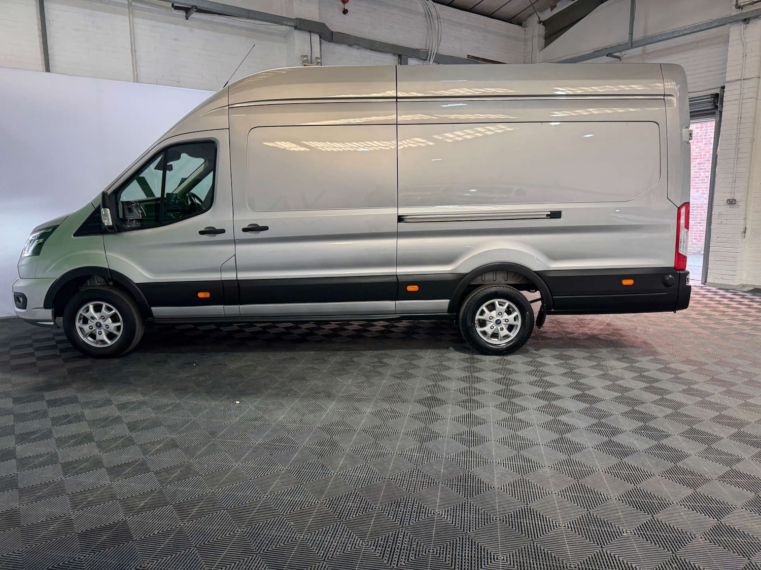 Used Ford Transit 2024 for sale - 77759680: Photo 4