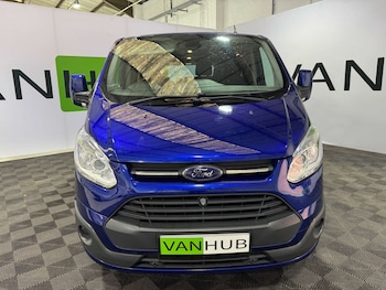 Used Ford Tourneo Custom 2015 for sale - 76382732: Photo