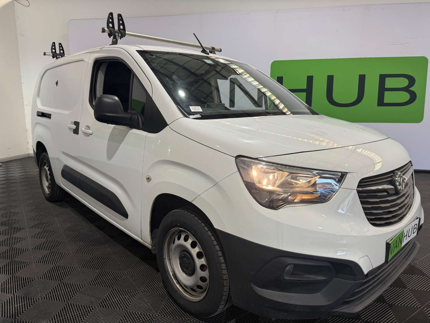 Used Vauxhall Combo 2021 for sale - 76601822: Photo 1