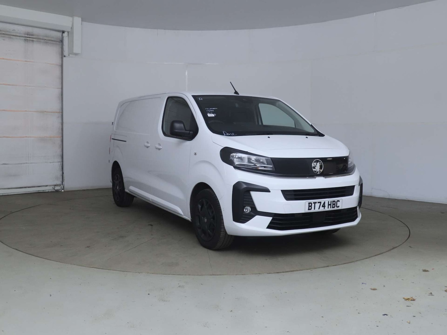 Used Vauxhall Vivaro 2024 for sale - 76767887: Photo 1