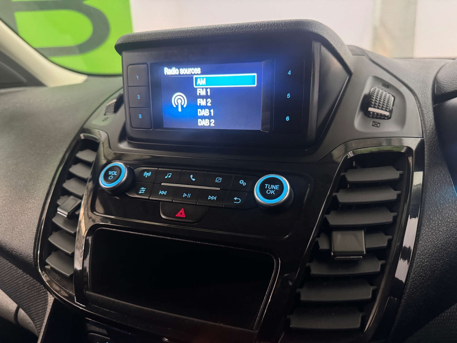 Used Ford Transit Connect 2024 for sale - 77380637: Photo 29