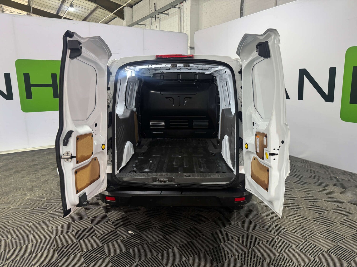 Used Ford Transit Connect 2024 for sale - 77380637: Photo 35