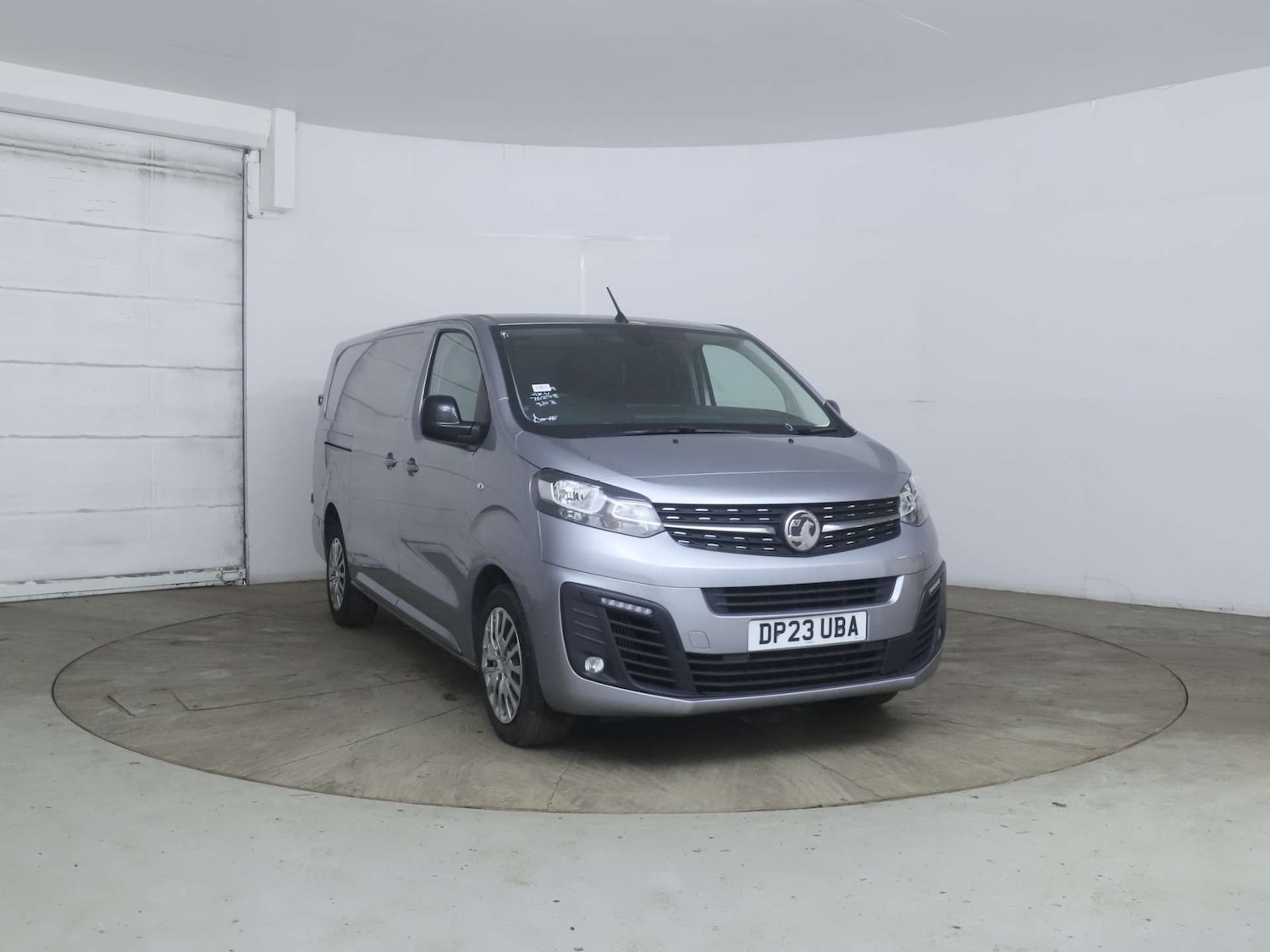 Used Vauxhall Vivaro 2023 for sale - 77989976: Photo 3