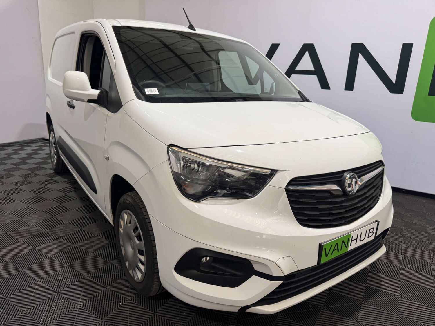 Used Vauxhall Combo 2020 for sale - 76601702: Photo 3