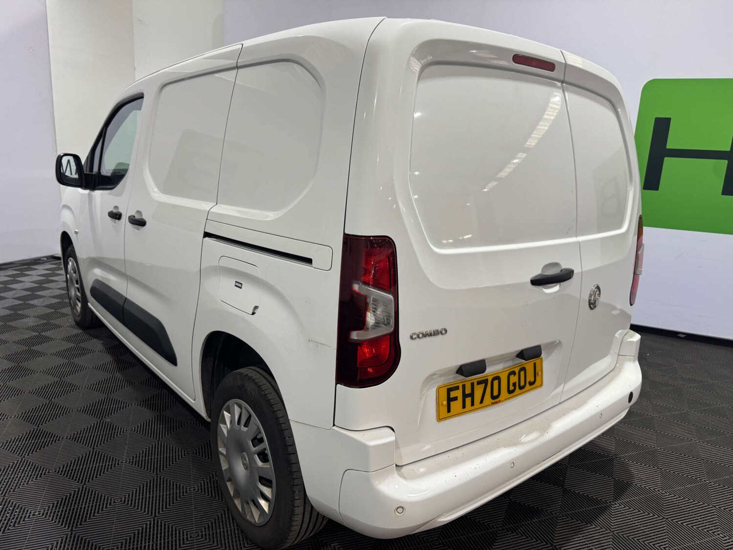 Used Vauxhall Combo 2020 for sale - 76601702: Photo 8