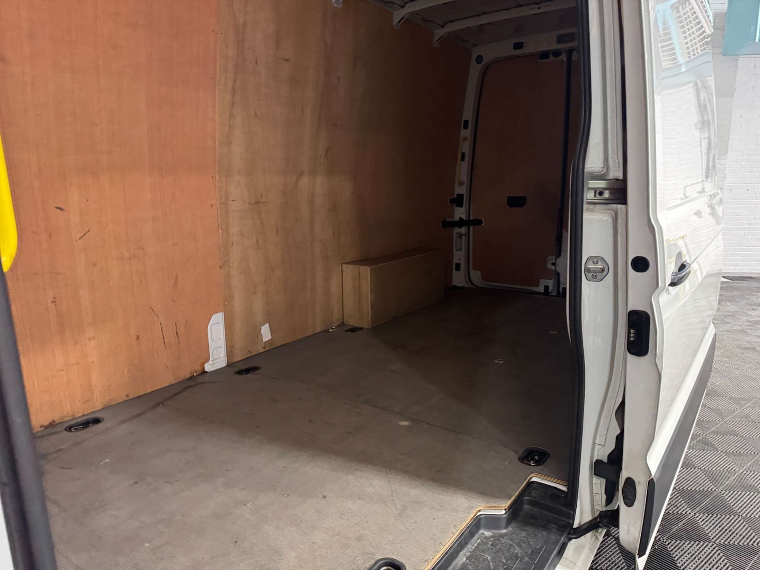 Used Volkswagen Crafter 2023 for sale - 76354264: Photo 11