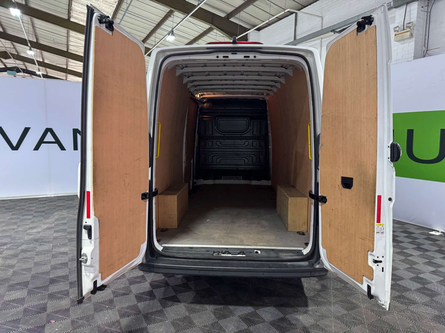 Used Volkswagen Crafter 2023 for sale - 76354264: Photo 12