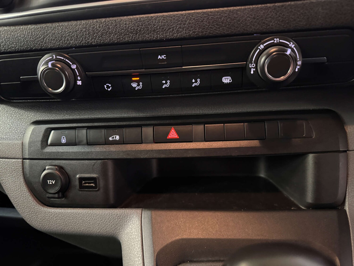 Used Vauxhall Vivaro 2022 for sale - 77299394: Photo 17