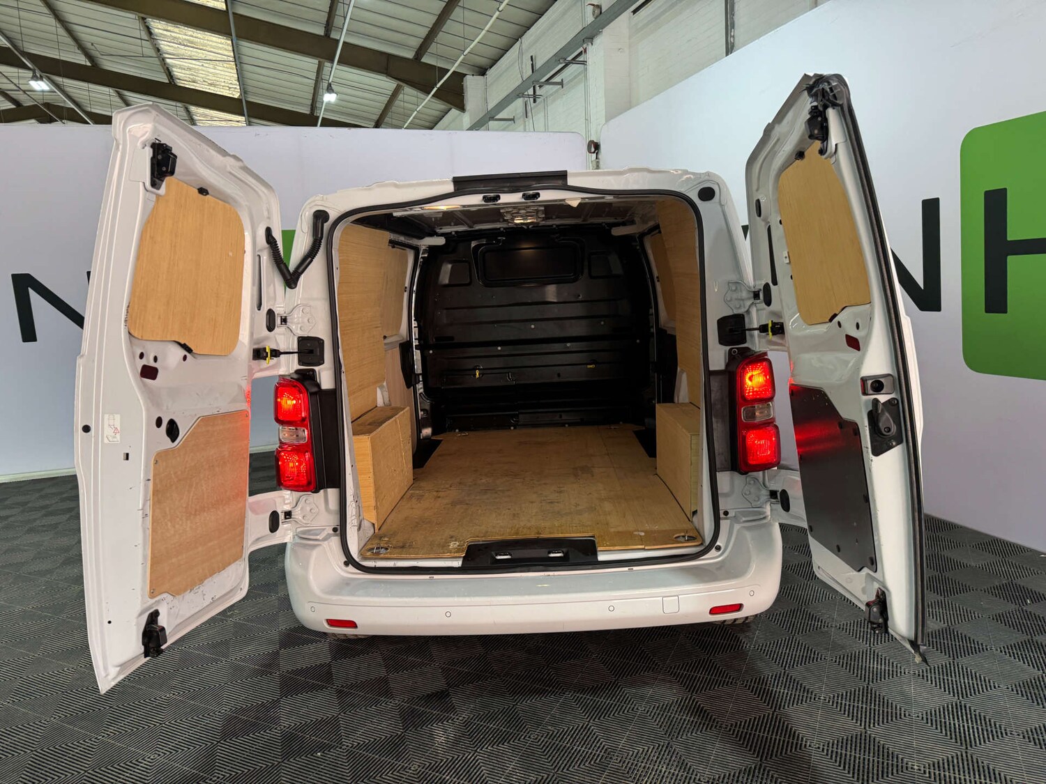 Used Vauxhall Vivaro 2022 for sale - 77299394: Photo 32