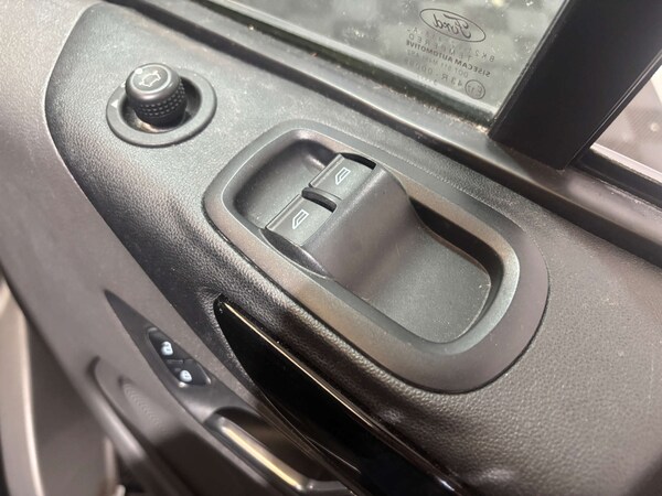 Used Ford Transit Custom 2023 for sale - 74627564: Photo 13