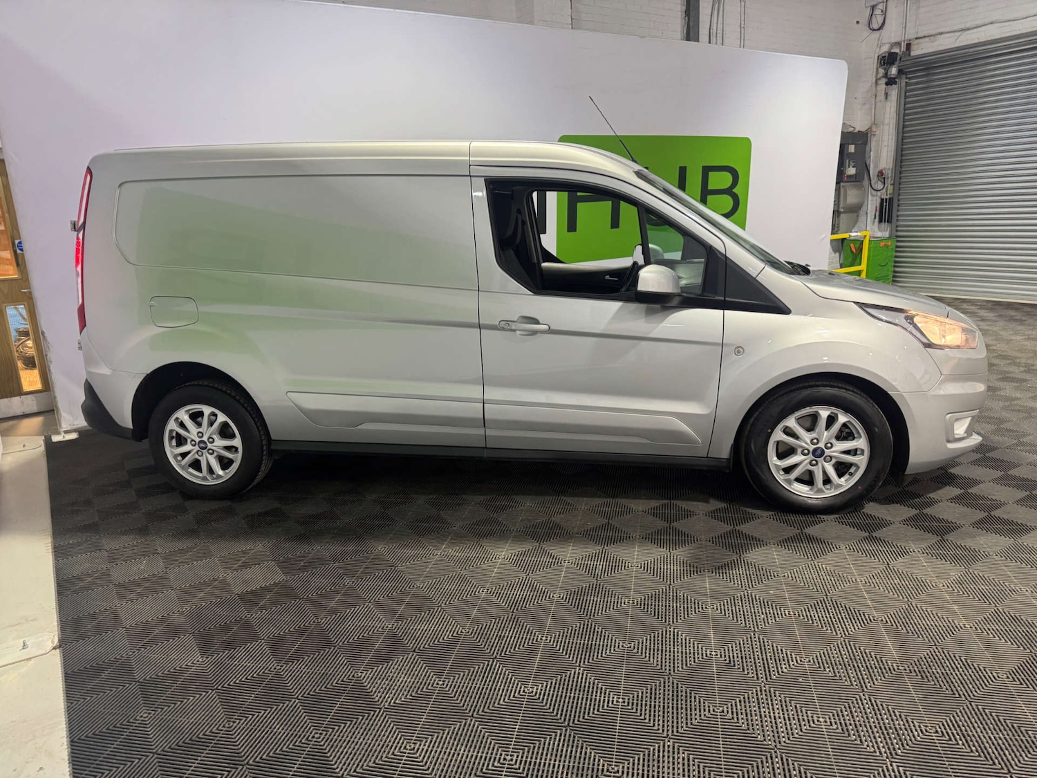 Used Ford Transit Connect 2023 for sale - 77129799: Photo 11