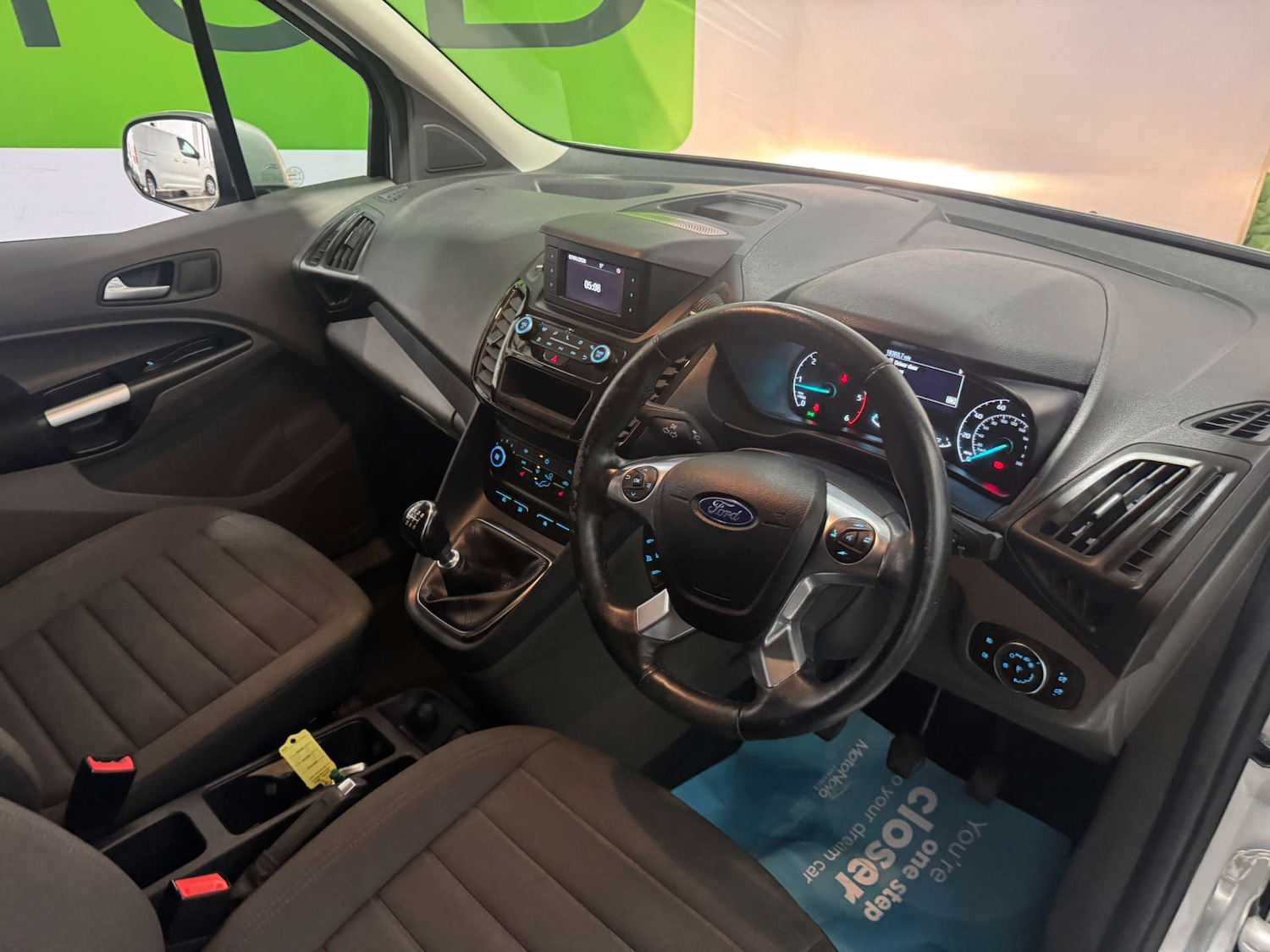 Used Ford Transit Connect 2023 for sale - 77129799: Photo 2