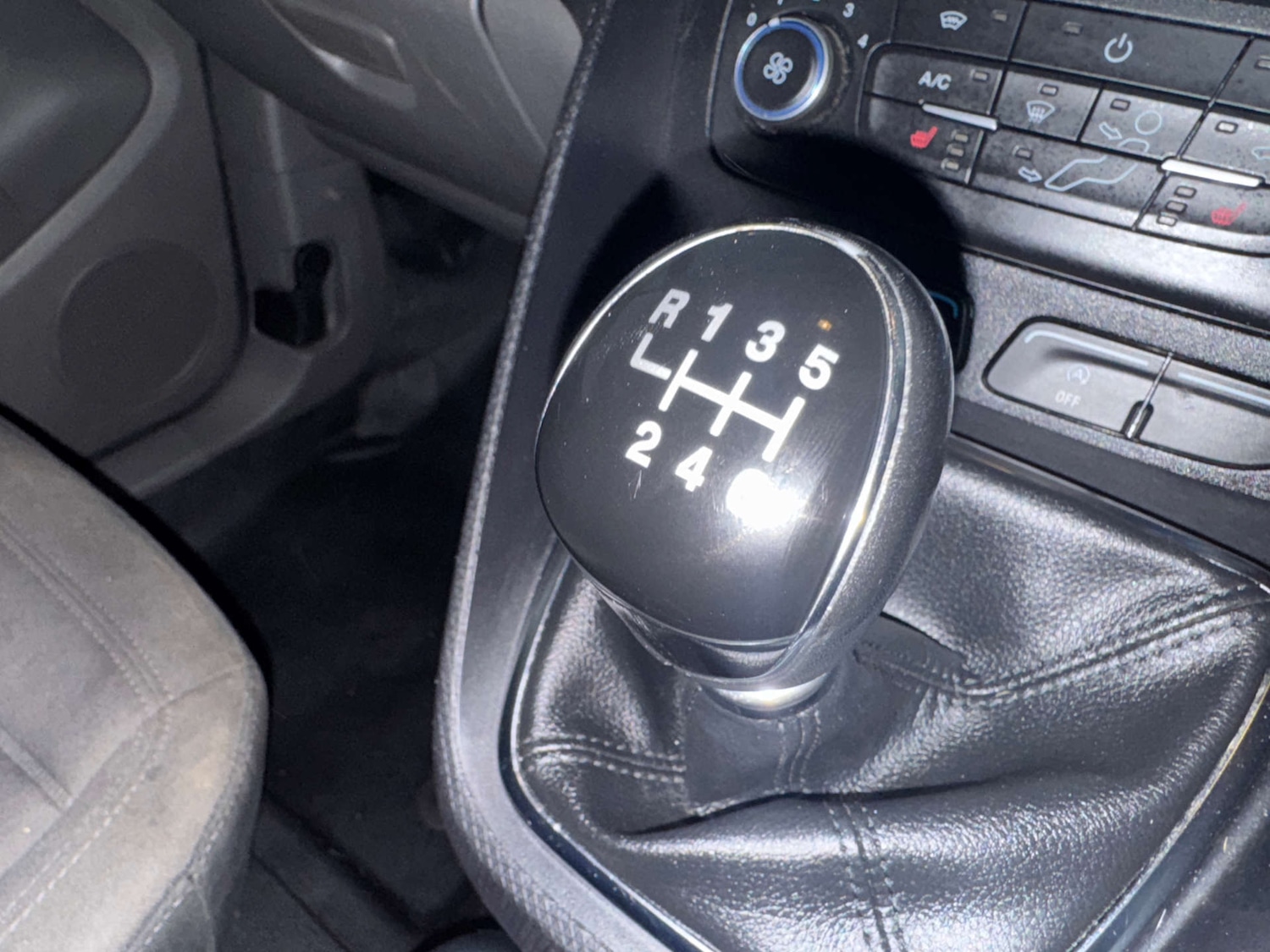 Used Ford Transit Connect 2023 for sale - 77129799: Photo 24