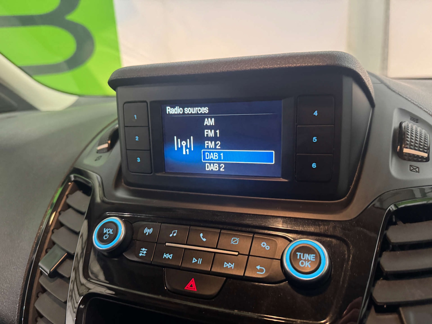 Used Ford Transit Connect 2023 for sale - 77129799: Photo 30