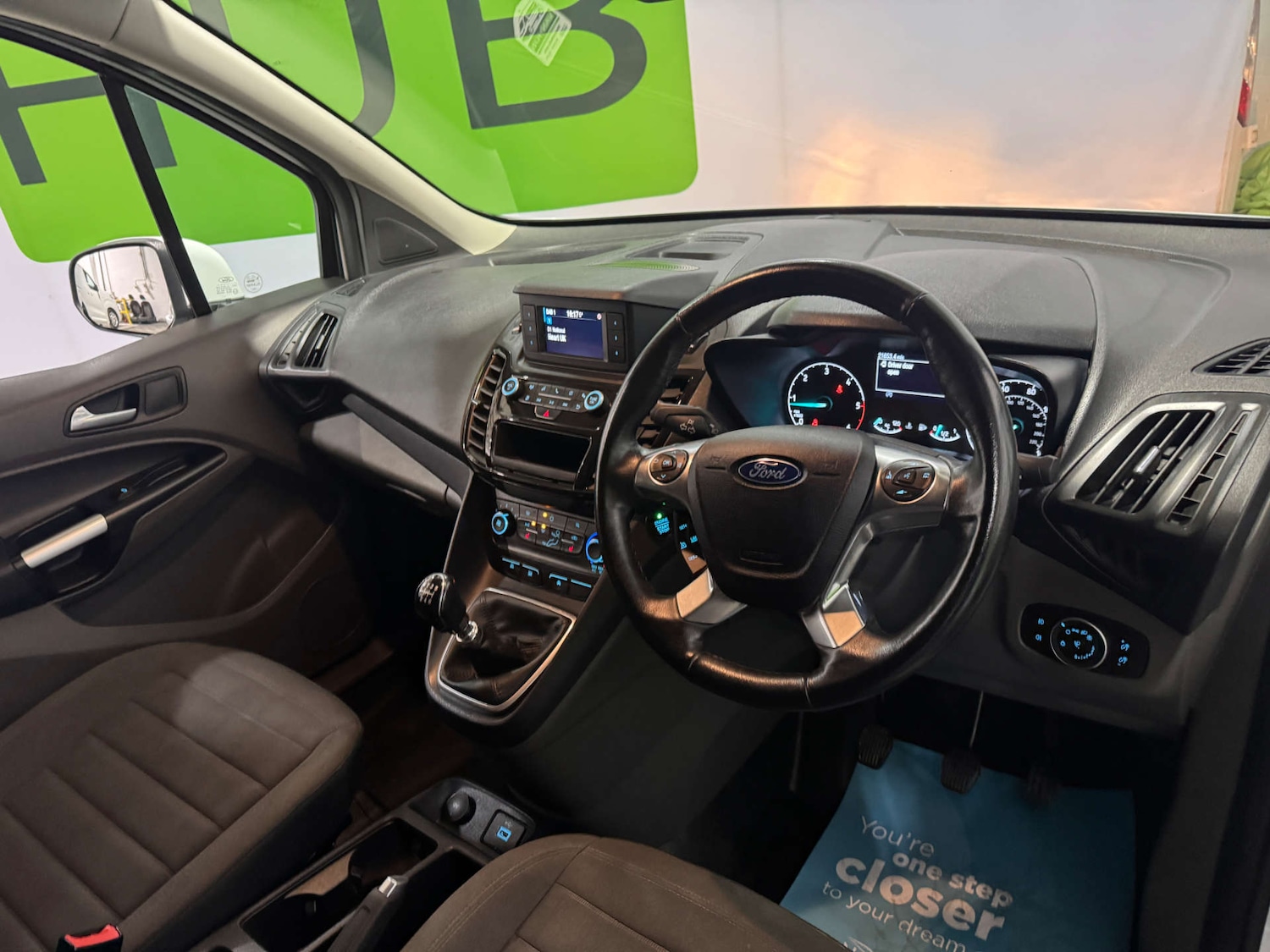 Used Ford Transit Connect 2024 for sale - 77107208: Photo 2