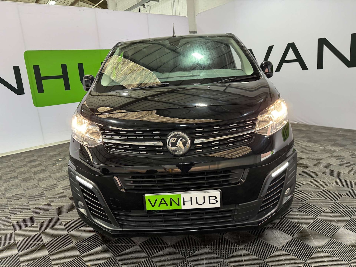 Used Vauxhall Vivaro 2020 for sale - 76544295: Photo 2