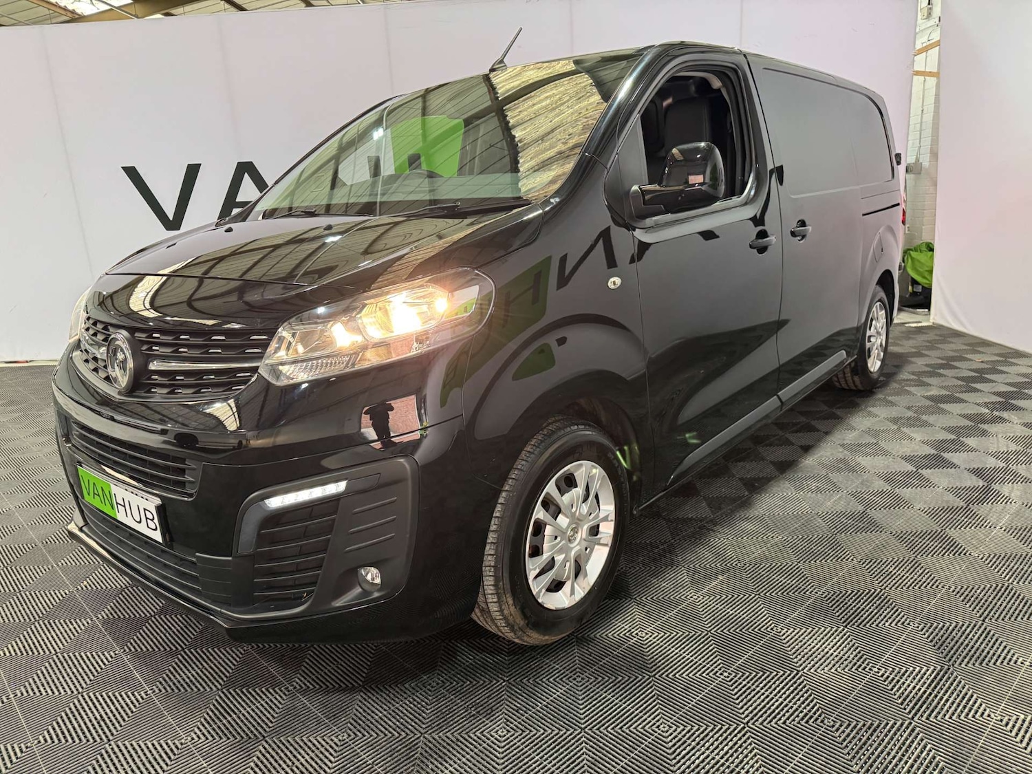 Used Vauxhall Vivaro 2020 for sale - 76544295: Photo 3