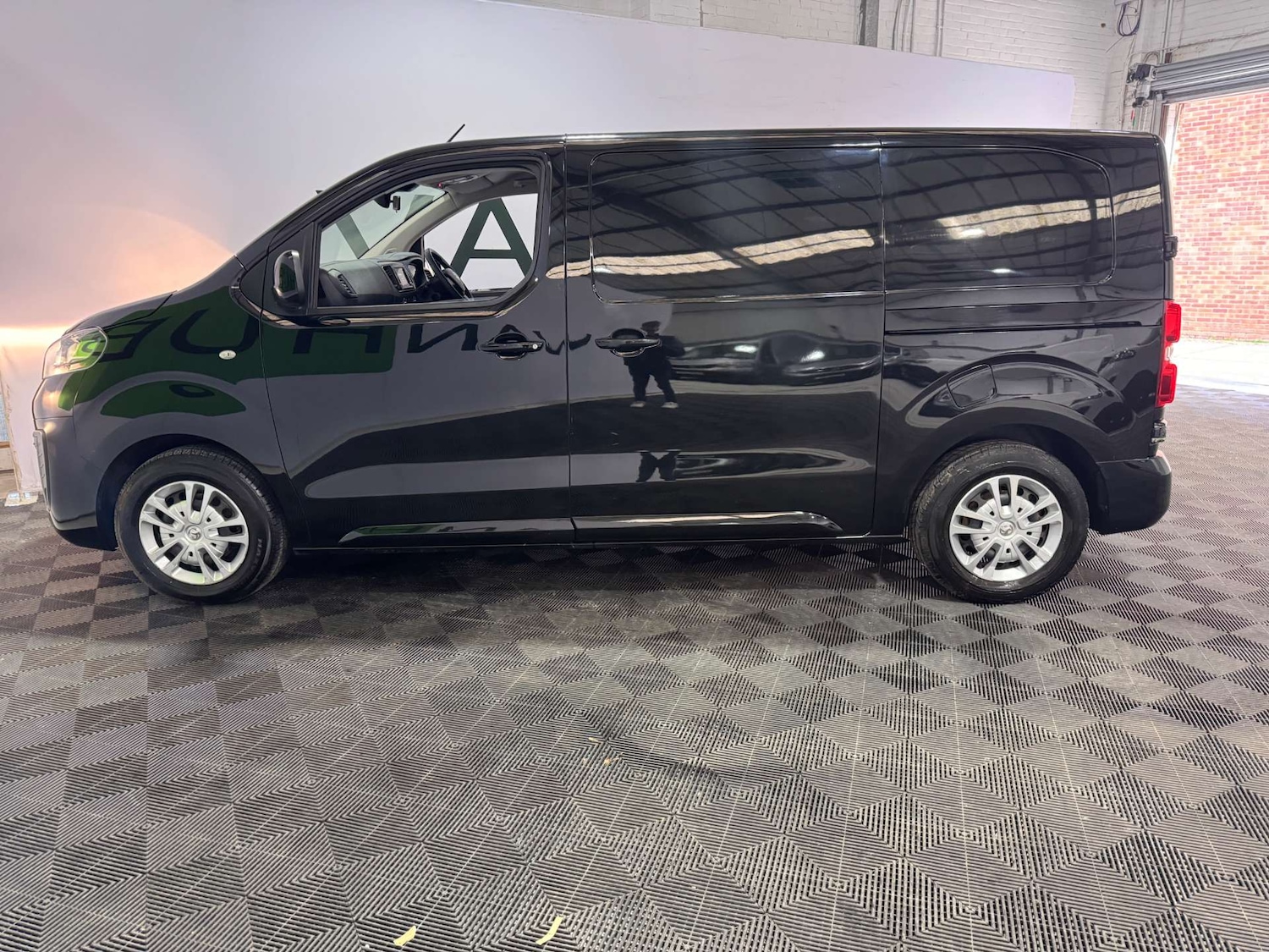 Used Vauxhall Vivaro 2020 for sale - 76544295: Photo 5