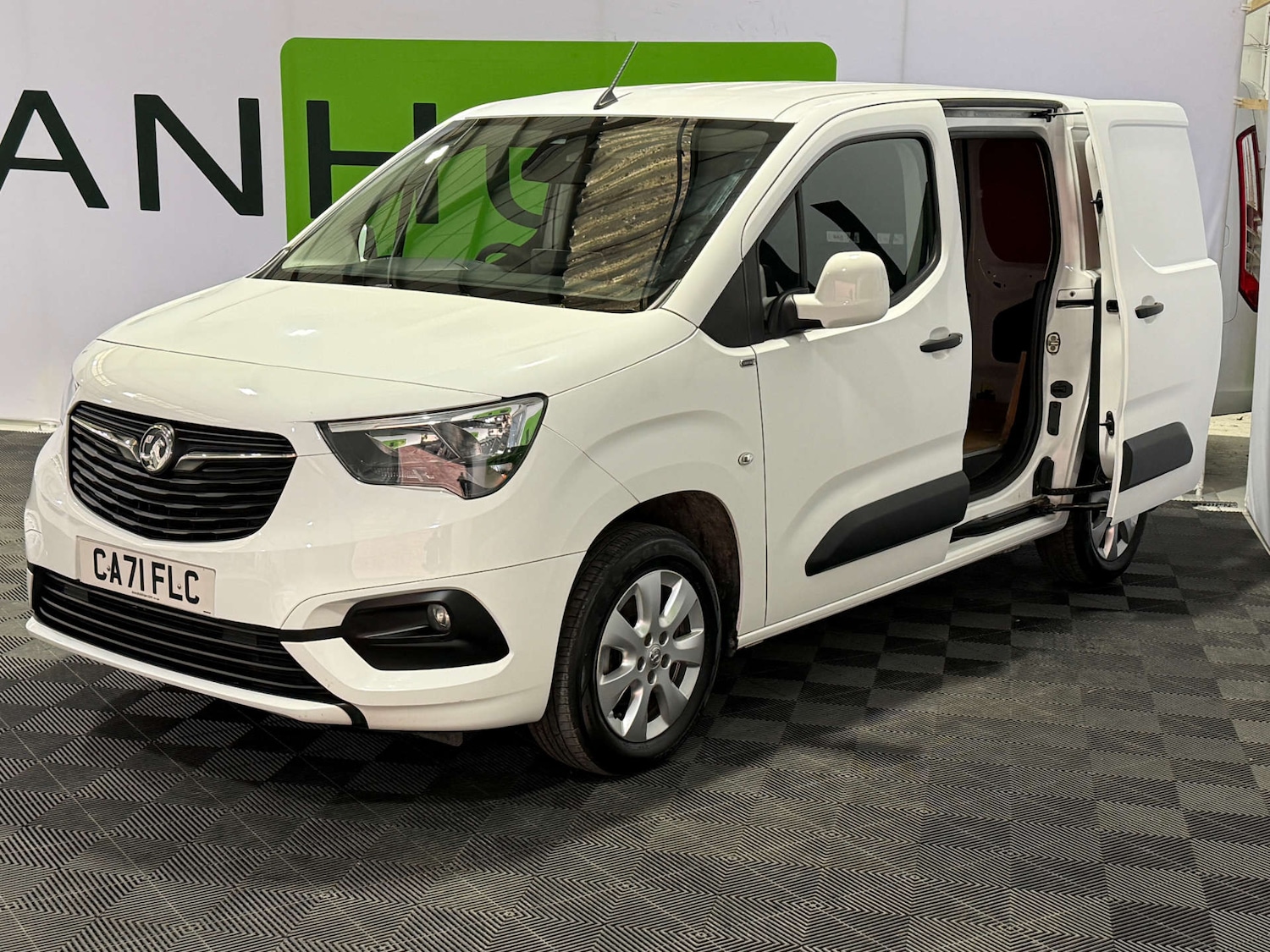 Used Vauxhall Combo 2021 for sale - 76881580: Photo 6