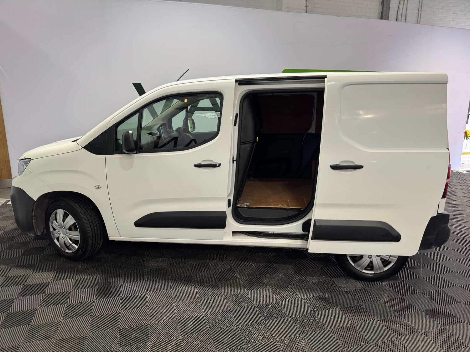 Used Peugeot Partner 2019 for sale - 76320848: Photo 4