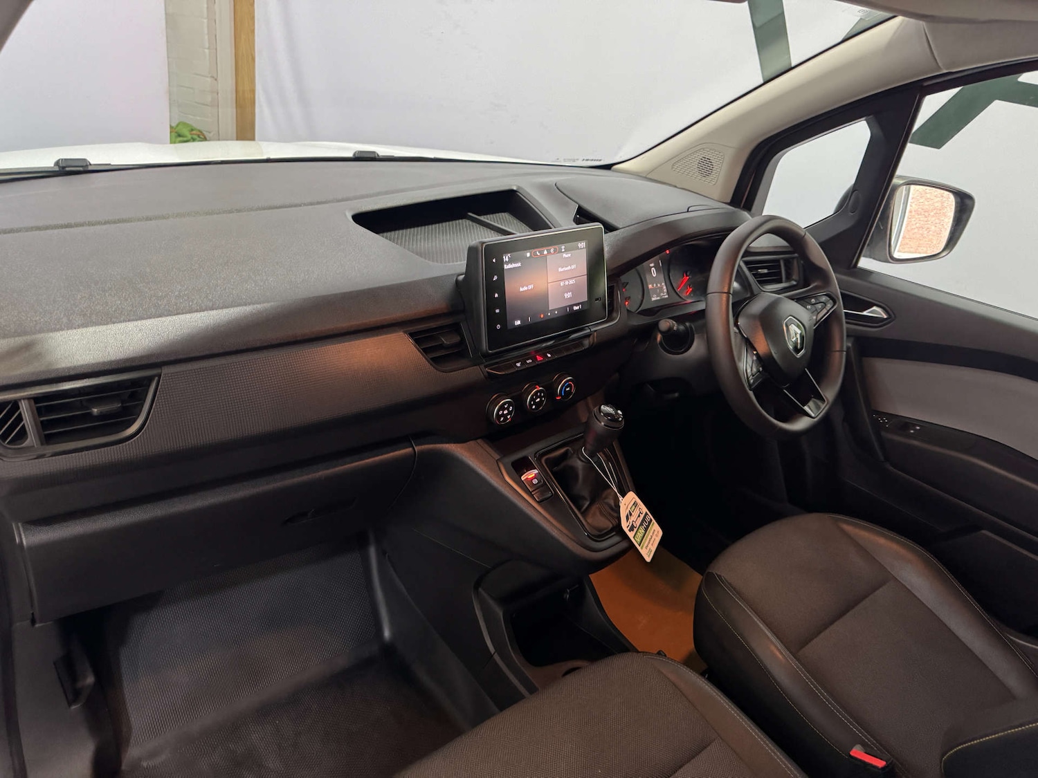 Used Renault Kangoo 2024 for sale - 76601637: Photo 11