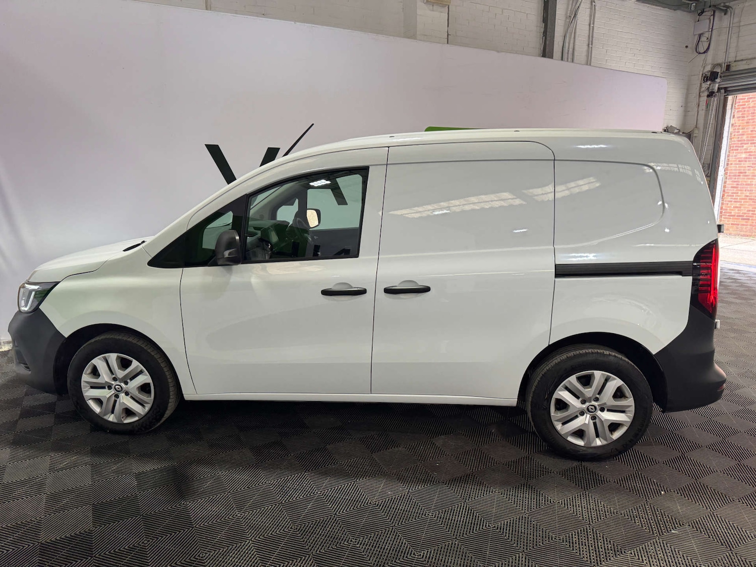 Used Renault Kangoo 2024 for sale - 76601637: Photo 7