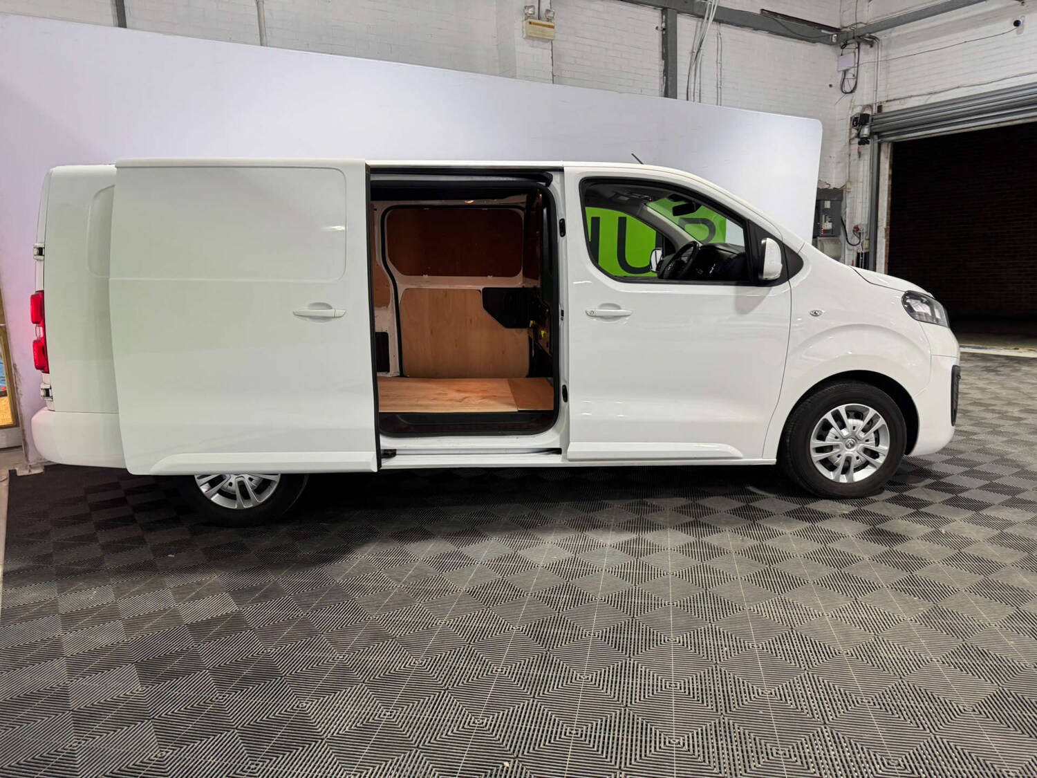 Used Vauxhall Vivaro 2021 for sale - 77336961: Photo 11