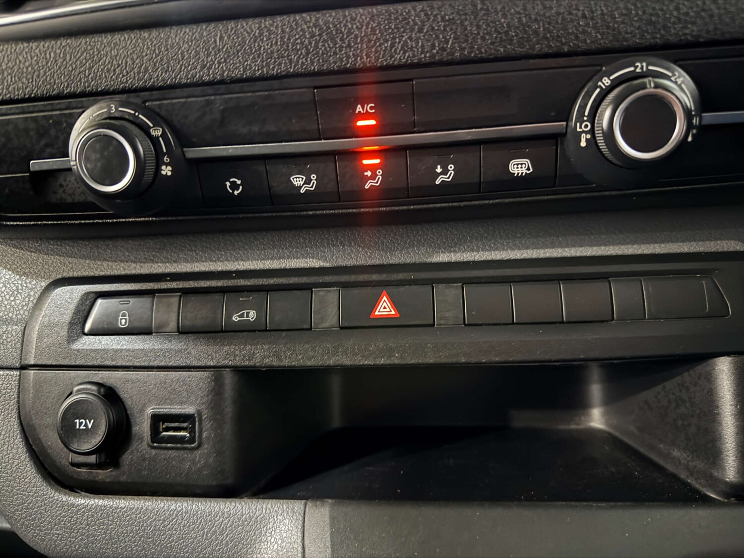 Used Vauxhall Vivaro 2021 for sale - 77336961: Photo 20