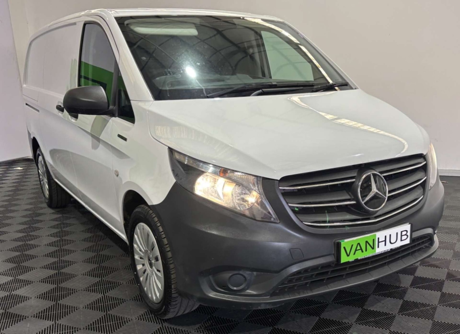 Used Mercedes-Benz Vito 2024 for sale - 76601305: Photo 1