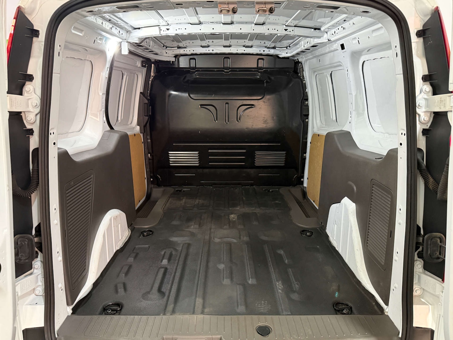 Used Ford Transit Connect 2023 for sale - 76864247: Photo 42