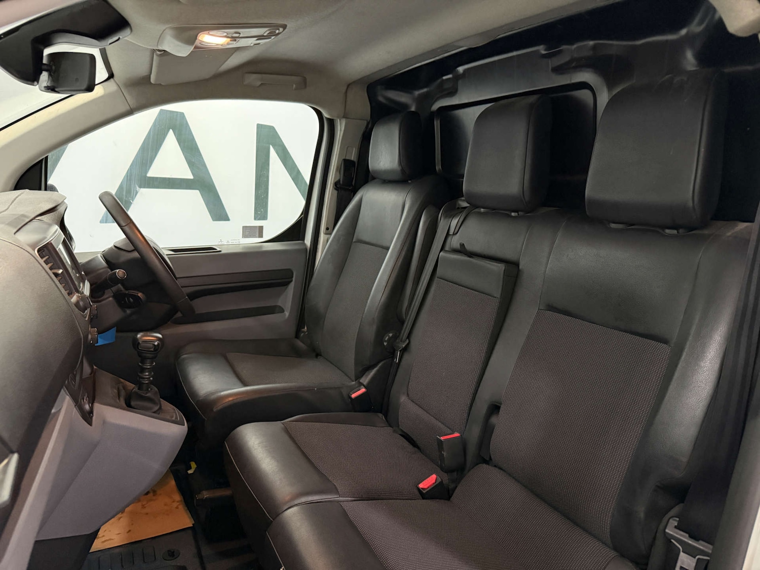 Used Peugeot Expert 2020 for sale - 76863449: Photo 32