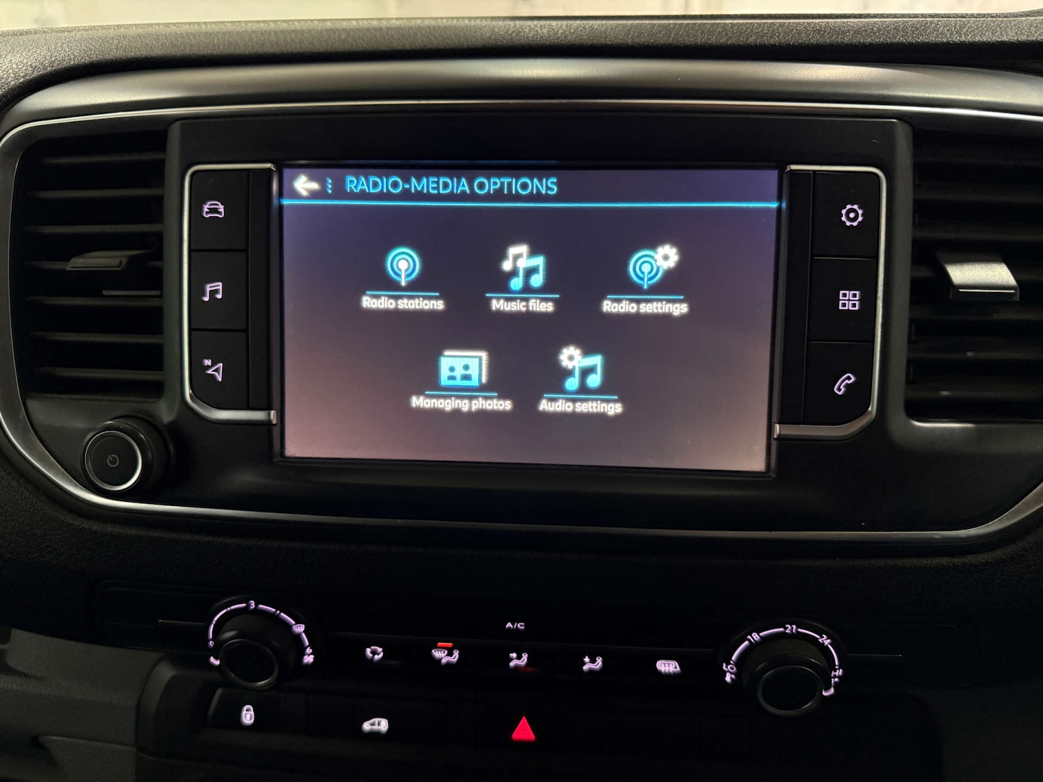 Used Peugeot Expert 2020 for sale - 76863449: Photo 34