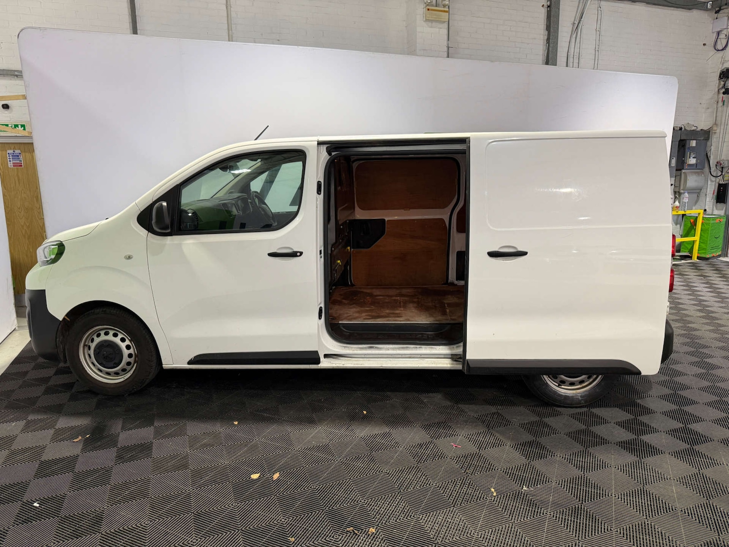 Used Peugeot Expert 2020 for sale - 76863449: Photo 8