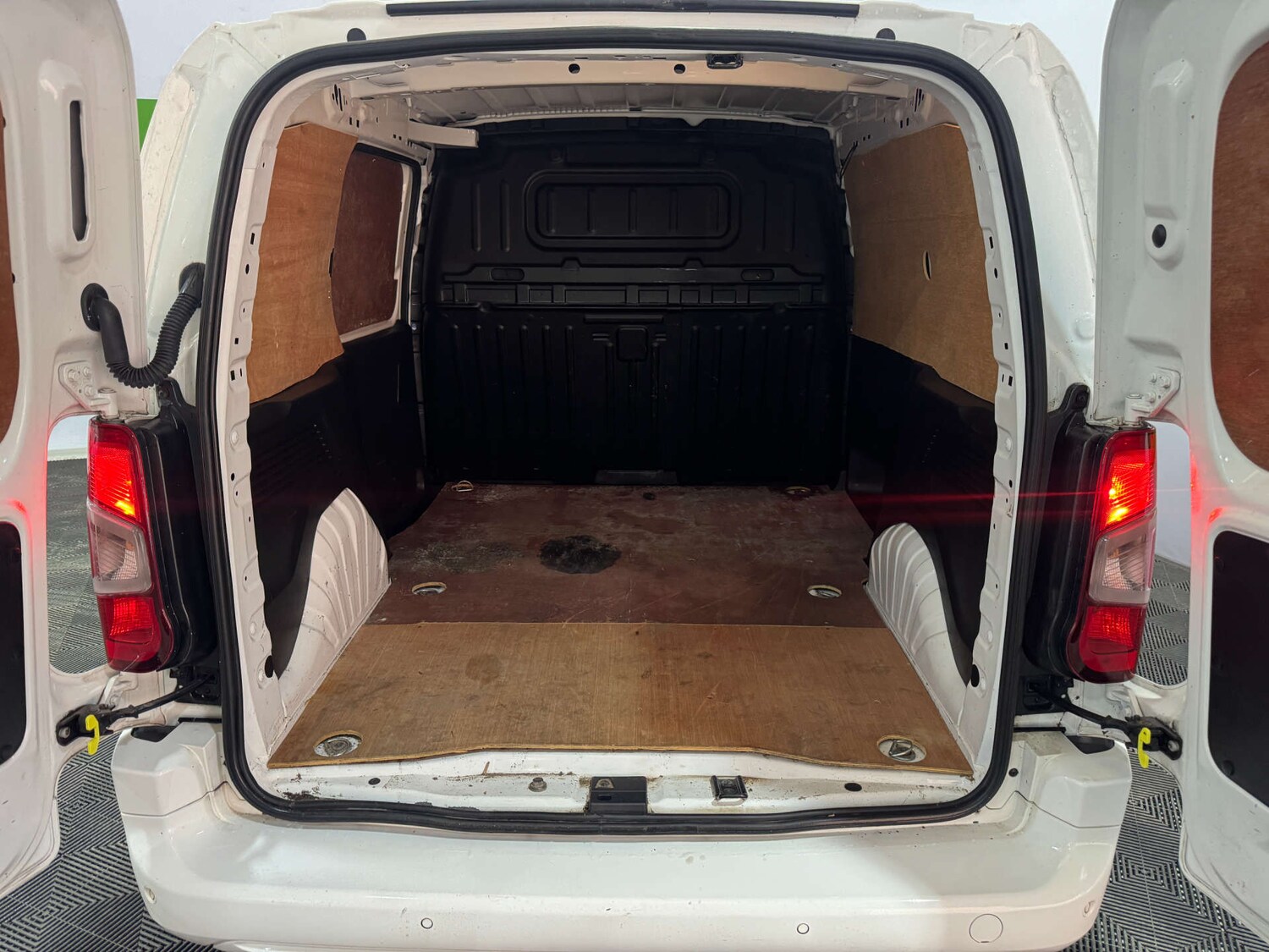 Used Vauxhall Combo 2020 for sale - 76320840: Photo 29