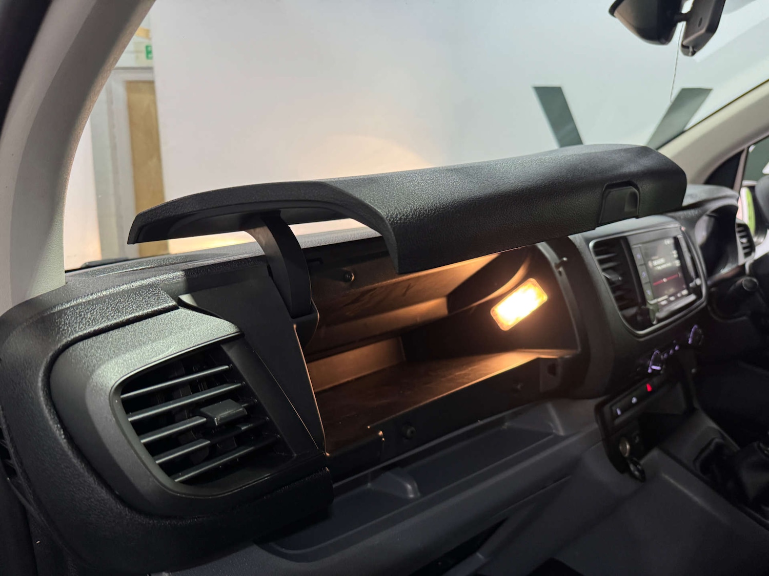 Used Vauxhall Vivaro 2020 for sale - 77336999: Photo 20