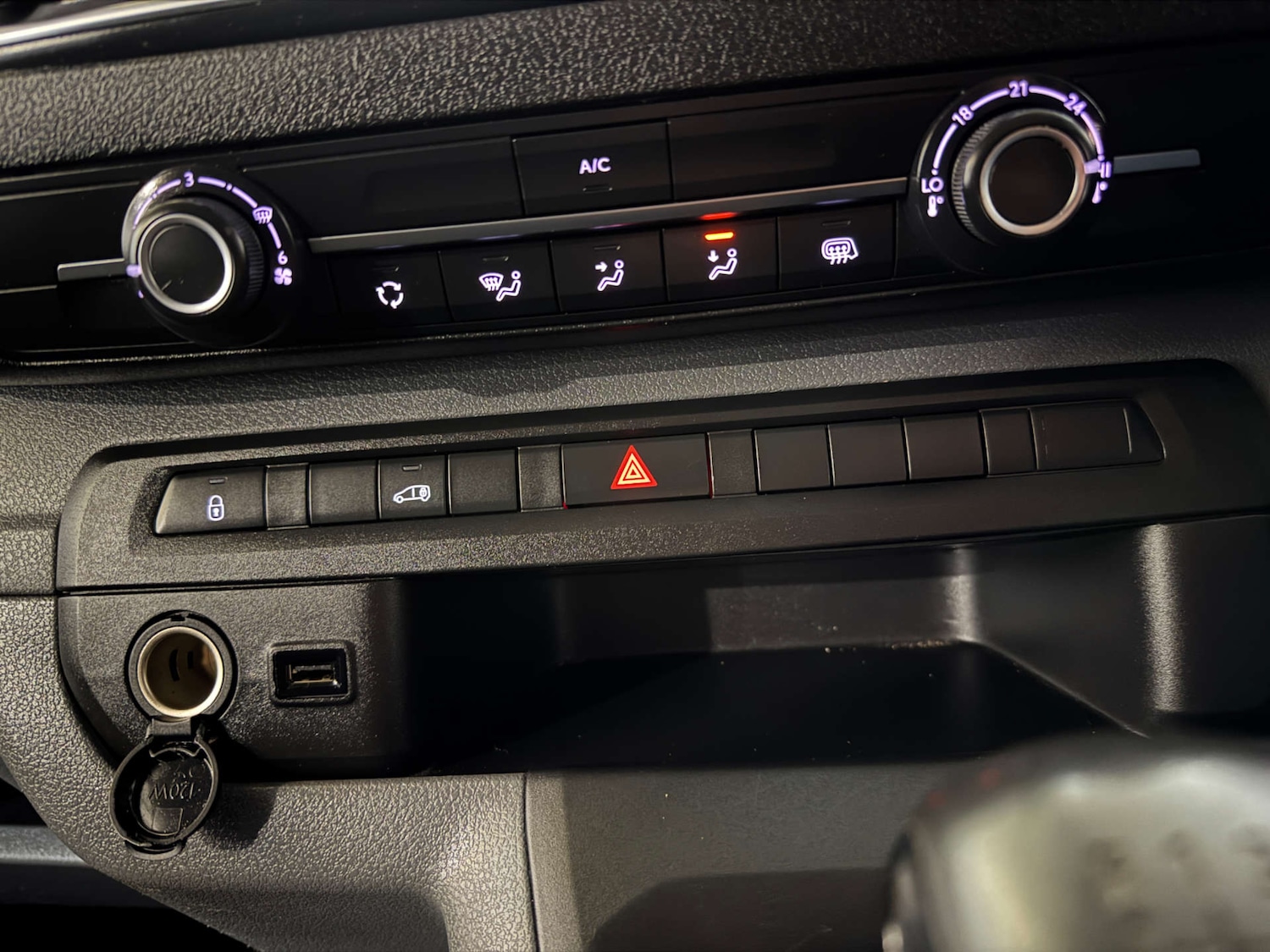 Used Vauxhall Vivaro 2020 for sale - 77336999: Photo 28