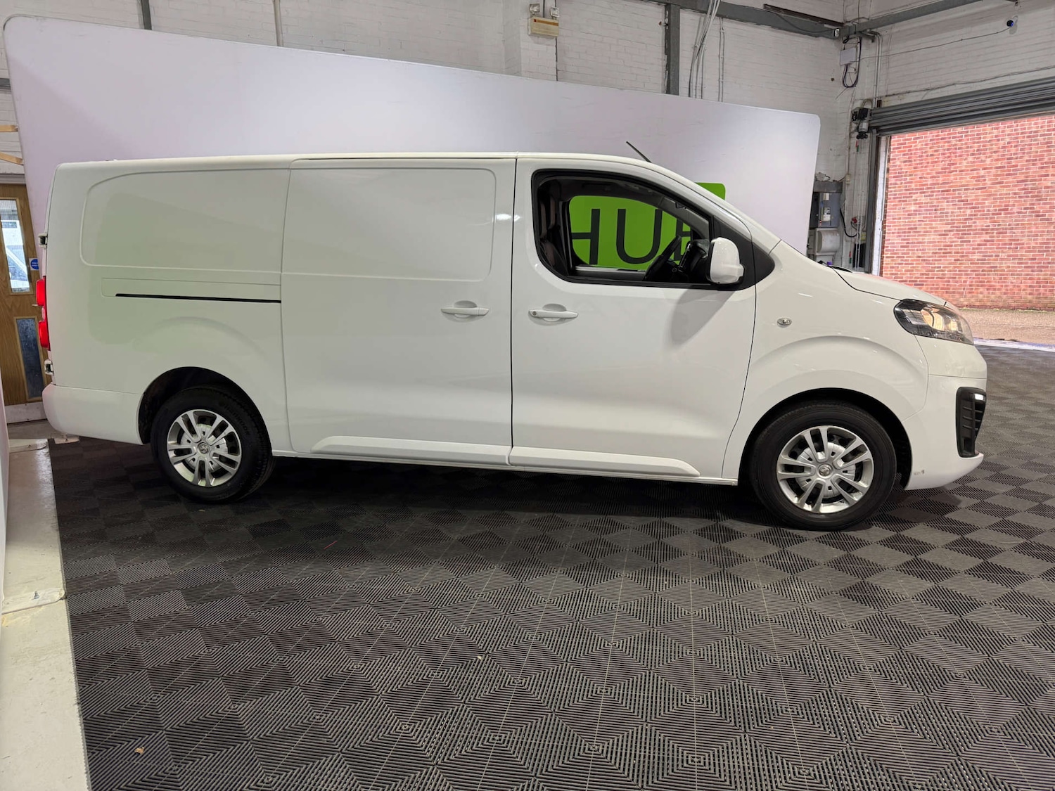 Used Vauxhall Vivaro 2020 for sale - 77336999: Photo 8