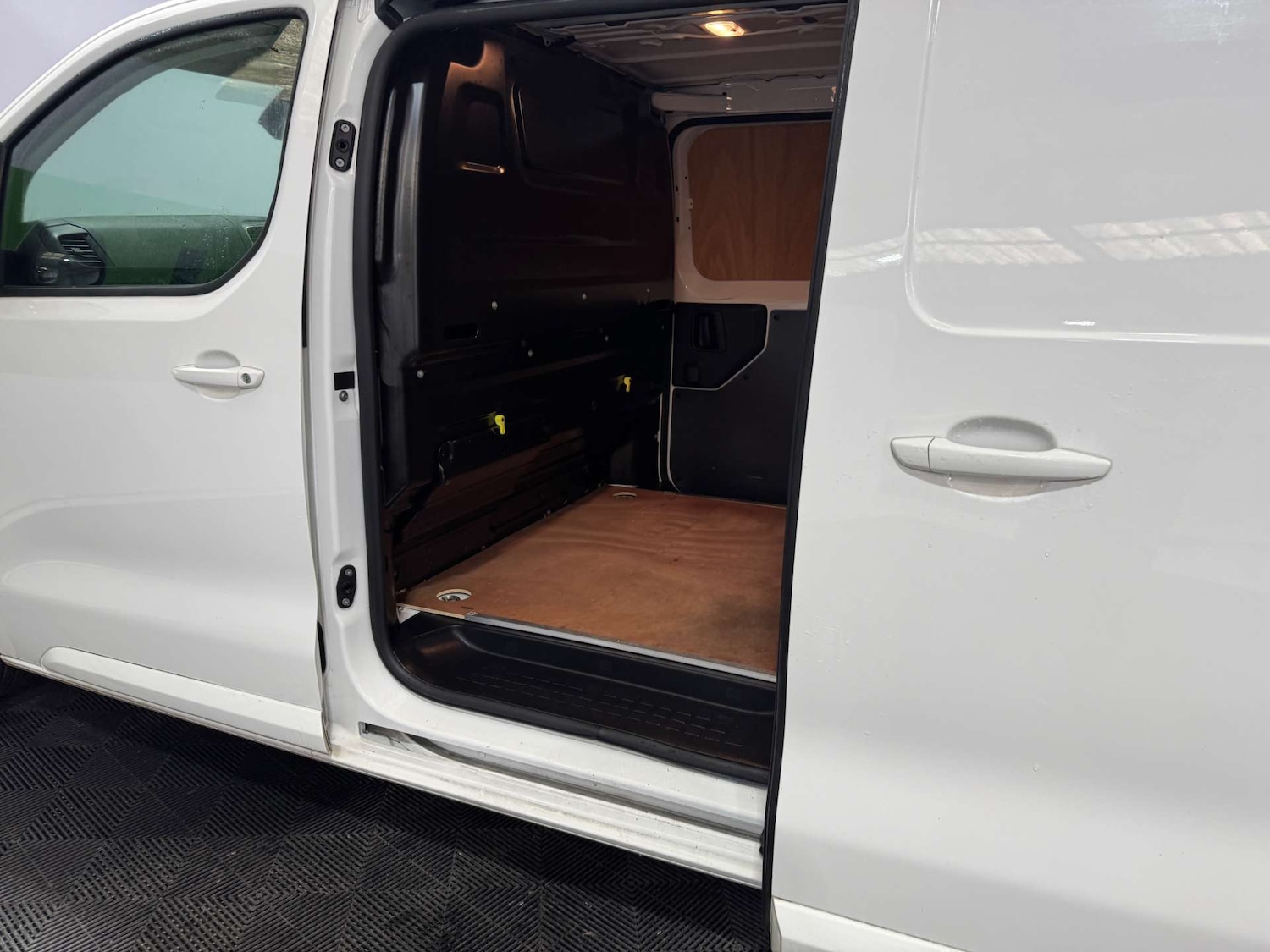 Used Vauxhall Vivaro 2021 for sale - 76601828: Photo 21