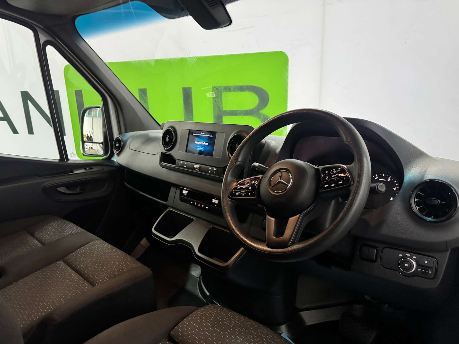 Used Mercedes-Benz Sprinter 2023 for sale - 77681273: Photo 2