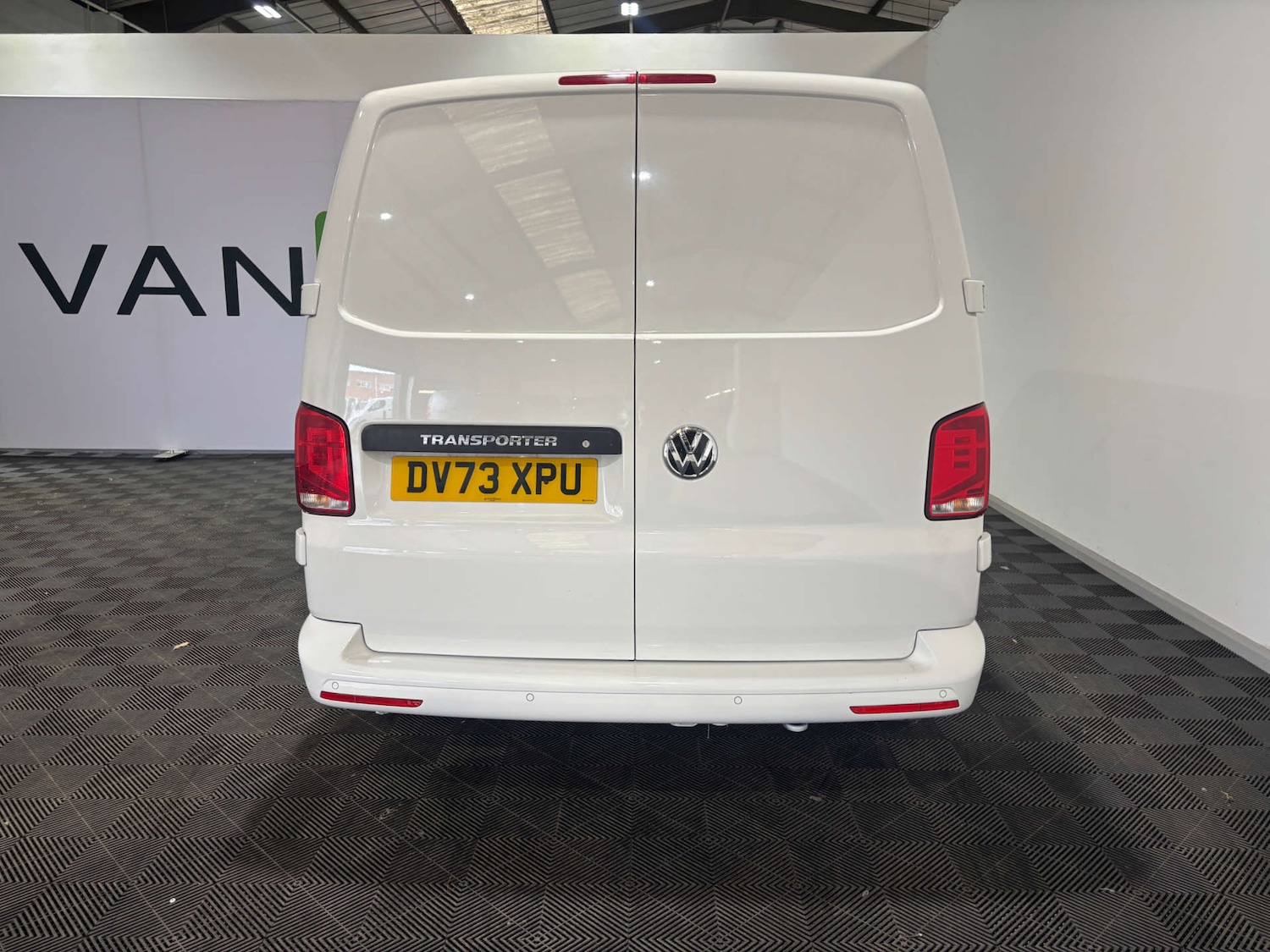 Used Volkswagen Transporter 2023 for sale - 76601612: Photo 4