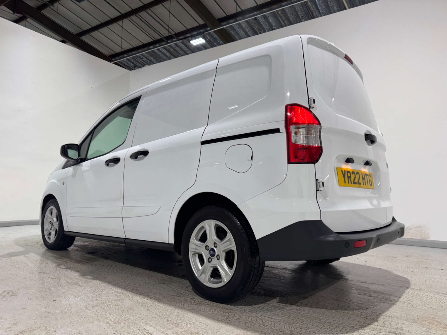 Used Ford Transit Courier 2022 for sale - 76278308: Photo 7