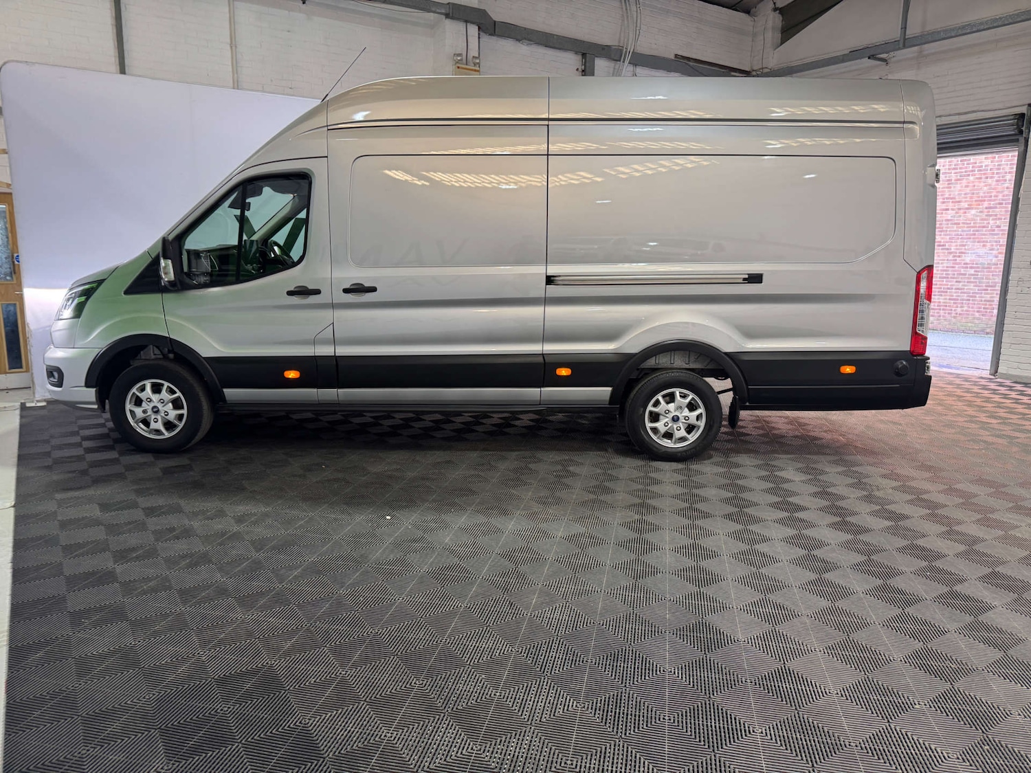 Used Ford Transit 2024 for sale - 77762318: Photo 11