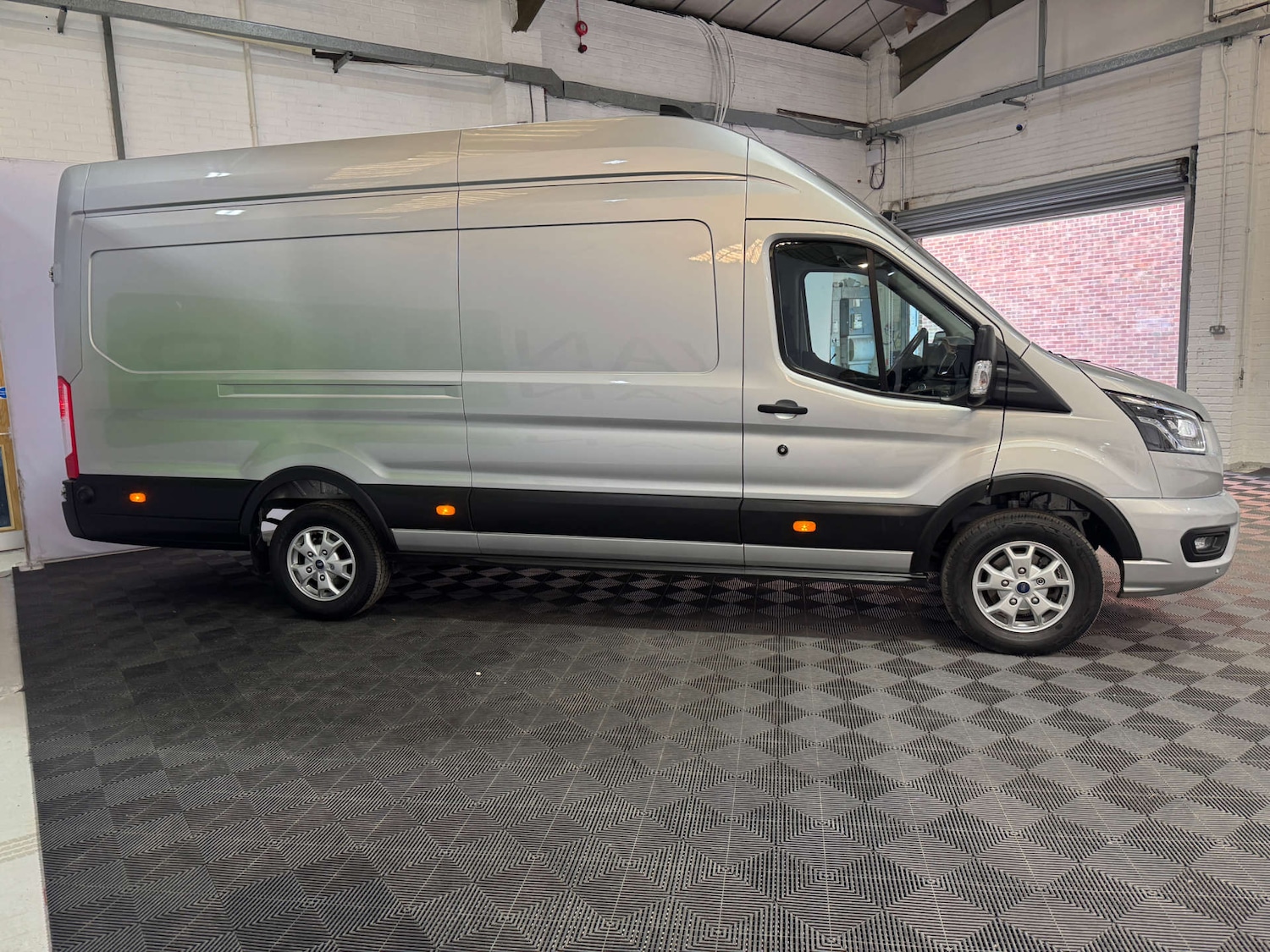 Used Ford Transit 2024 for sale - 77762318: Photo 4